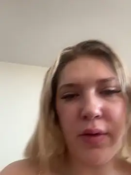 chanelbabyy online show from April 16, 7:03 pm