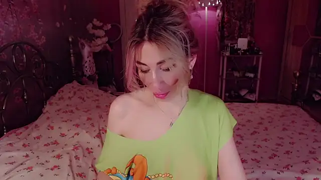 Snapshot of AnnieGOld_ chatting on May 30, 10:26 pm AnnieGOld online show from May 30, 10:26 pm