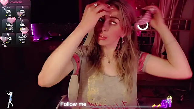 AnnieGOld  online show from March 7, 11:32 pm