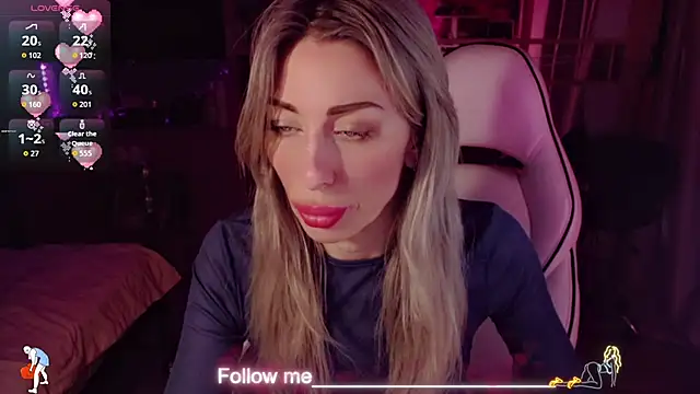 AnnieGOld  online show from March 27, 1:58 am