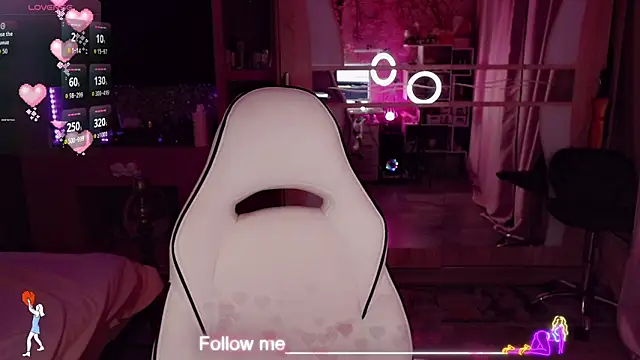 AnnieGOld  online show from March 15, 5:53 pm