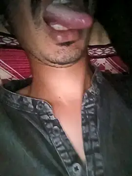 dreamtoungelick69 online show from April 1, 11:33 am