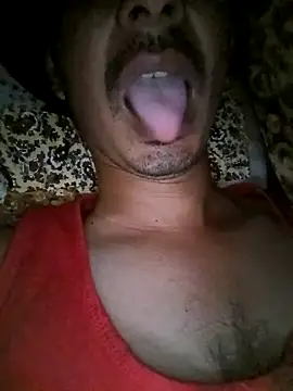 dreamtoungelick69 online show from March 31, 4:36 am