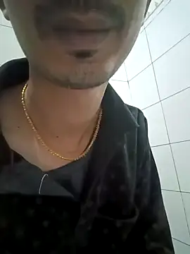 dreamtoungelick69 online show from March 7, 3:08 am