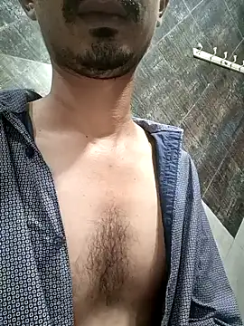 dreamtoungelick69 online show from October 19, 7:05 pm