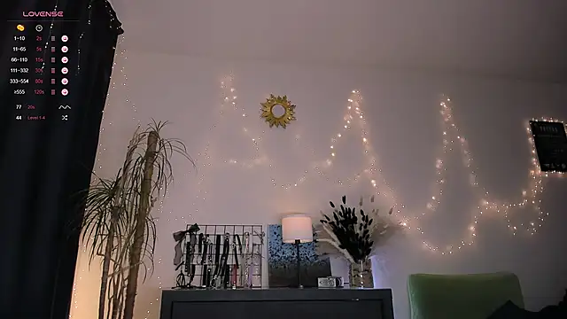 Felicia Bri online show from February 20, 4:47 pm