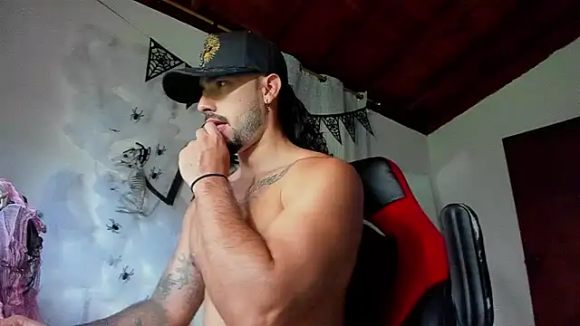Snapshot of Baky_sexy chatting on October 18, 10:12 pm Baky sexy online show from October 18, 10:12 pm