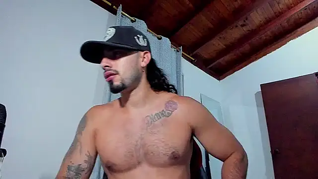Snapshot of Baky_sexy chatting on October 16, 3:37 am Baky sexy online show from October 16, 3:37 am