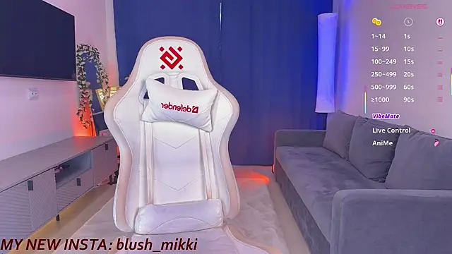 mikkixmeow online show from March 11, 9:58 am