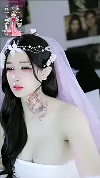 Snapshot of candy_cola chatting on February 14, 1:06 am candy cola online show from February 14, 1:06 am