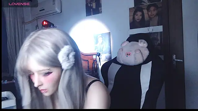 candy cola online show from October 31, 9:39 am