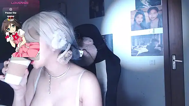 candy cola online show from October 8, 3:30 am