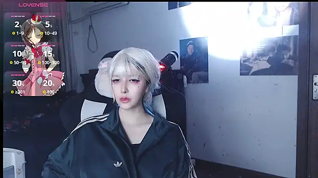 candy cola online show from September 27, 3:12 am