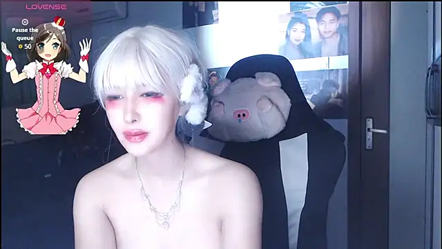 candy cola online show from October 10, 7:09 am