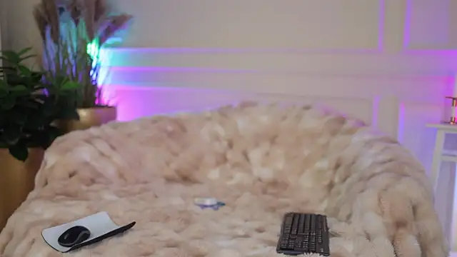 Anais Bloom online show from March 14, 8:26 pm