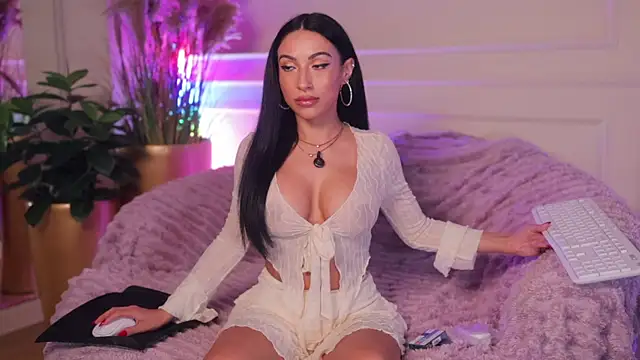 Snapshot of Anais_Bloom chatting on July 7, 7:17 pm Anais Bloom online show from July 7, 7:17 pm