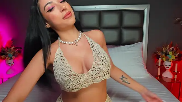 Snapshot of Anais_Bloom chatting on September 8, 7:35 pm Anais Bloom online show from September 8, 7:35 pm