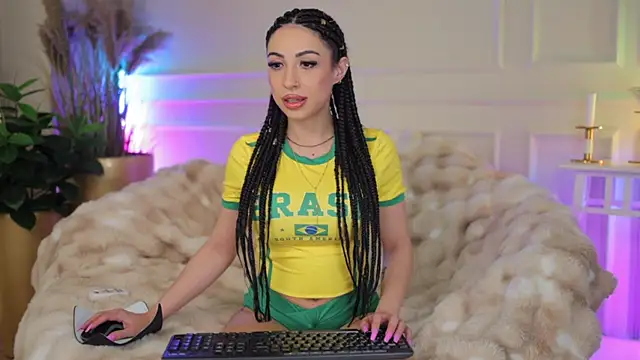 Anais Bloom online show from April 2, 7:31 pm