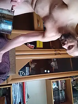 FireFox Feel online show from March 7, 9:07 am