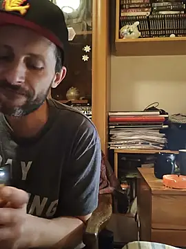 FireFox Feel online show from March 6, 8:37 pm