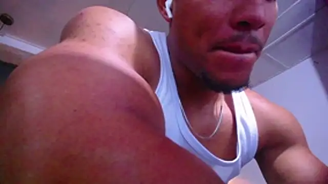 Snapshot of teddyfit19cm chatting on July 9, 1:21 pm teddyfit19cm online show from July 9, 1:21 pm