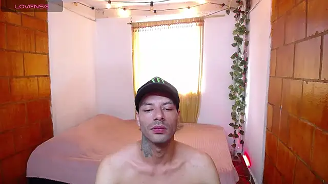 SexyKataShow online show from March 31, 9:50 pm