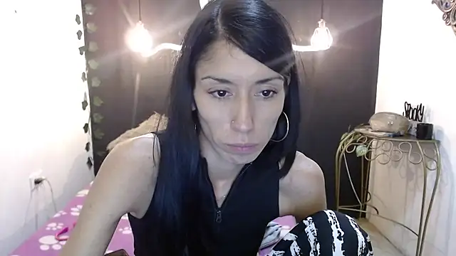 Snapshot of SexyKataShow chatting on January 21, 11:55 pm SexyKataShow online show from January 21, 11:55 pm