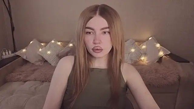 ViolettaLopez online show from April 2, 2:24 pm