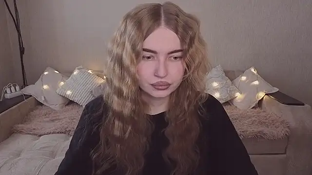 ViolettaLopez online show from March 21, 1:37 pm