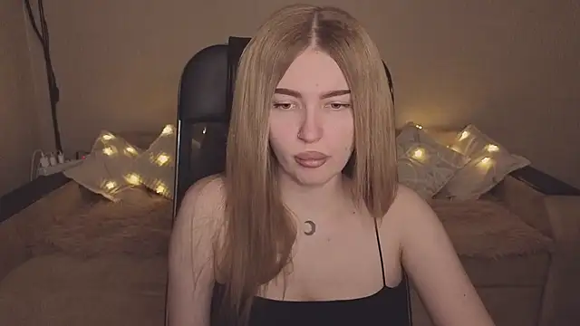 ViolettaLopez online show from December 3, 1:21 pm