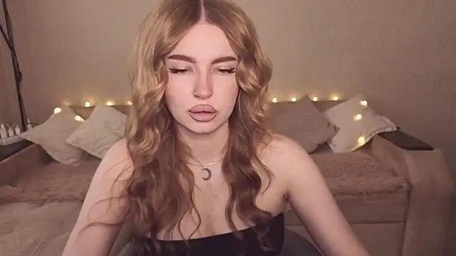 ViolettaLopez online show from July 11, 12:49 pm