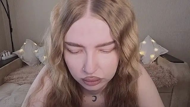 Snapshot of ViolettaLopez chatting on April 27, 12:47 pm ViolettaLopez online show from April 27, 12:47 pm