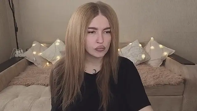 ViolettaLopez online show from September 29, 9:05 am