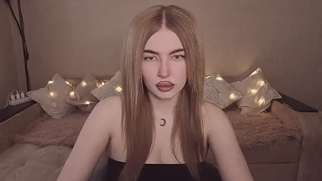 ViolettaLopez online show from March 28, 2:29 pm