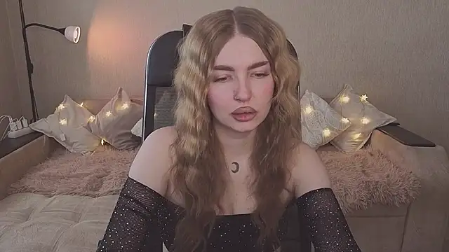 ViolettaLopez online show from February 17, 12:57 pm