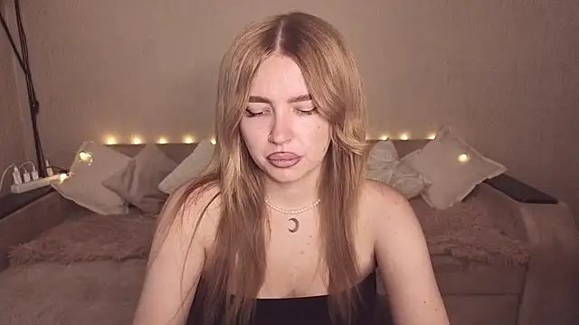 ViolettaLopez online show from August 2, 4:26 pm