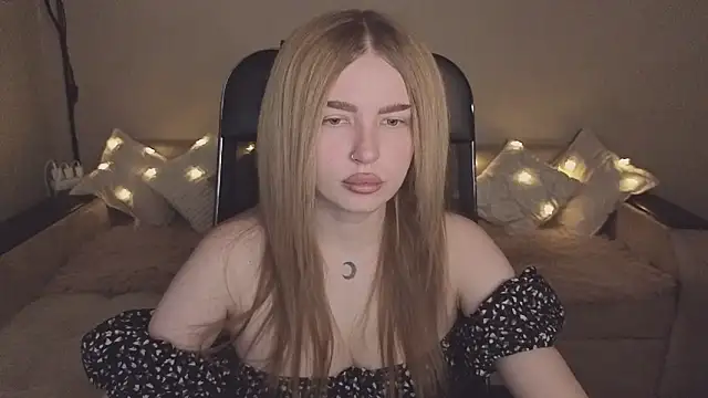 ViolettaLopez online show from November 10, 12:21 pm