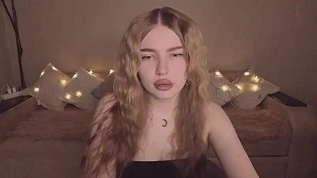 ViolettaLopez online show from March 25, 4:06 pm