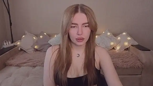 ViolettaLopez online show from April 10, 1:29 pm