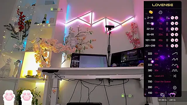 Snapshot of Elena-Marilyn chatting on November 29, 10:21 pm Elena-Marilyn online show from November 29, 10:21 pm