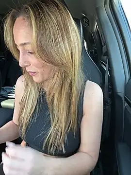 SweeetAlegra online show from March 24, 1:00 pm