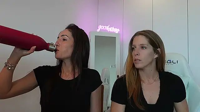 SweeetAlegra online show from March 15, 3:27 pm