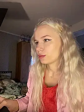 Snapshot of SIMBA_BOS chatting on December 10, 2:38 am SIMBA BOS online show from December 10, 2:38 am