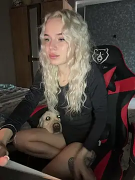 Snapshot of SIMBA_BOS chatting on March 4, 2:30 am SIMBA BOS online show from March 4, 2:30 am