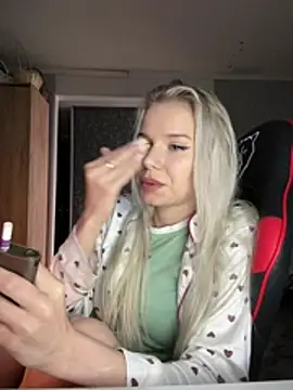 SIMBA BOS online show from April 16, 3:18 am