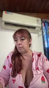 Snapshot of sofy_alone chatting on June 12, 6:27 pm sofy alone online show from June 12, 6:27 pm