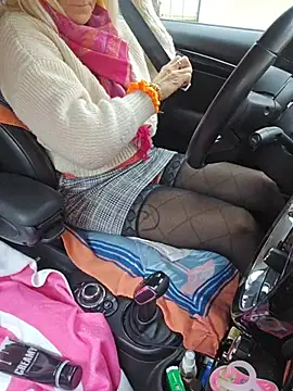 Nathotsexy1 online show from March 18, 1:35 pm