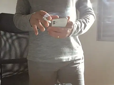 niceguyjr online show from November 3, 10:41 am