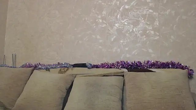 Amy August online show from January 11, 4:47 pm