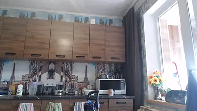 Amy August online show from June 1, 11:54 am